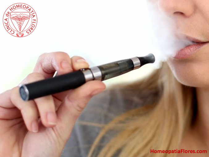 Los cigarrillos electrónicos emiten substancias tóxicas para el usuario activo y pasivo